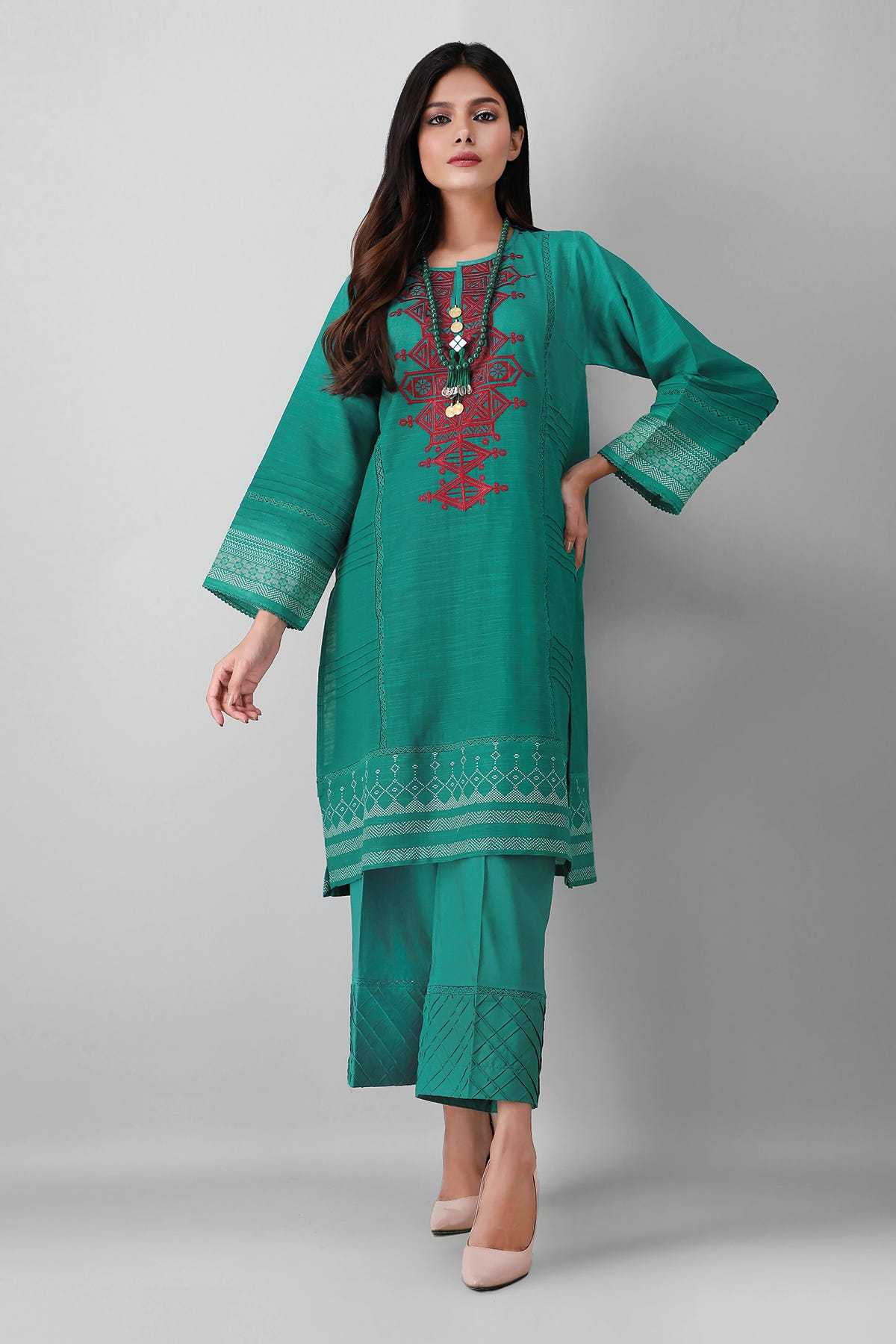 Khaadi 服裝 Khaadi 服裝